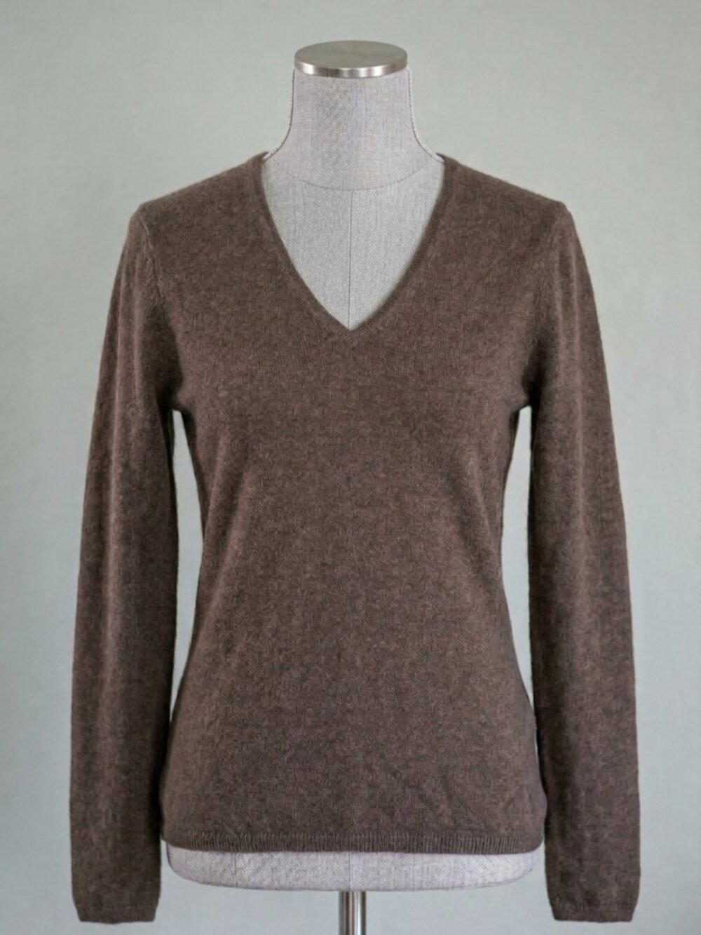 Keira 100% Cashmere V-Neck Sweater – Size Small – Taupe/Brown